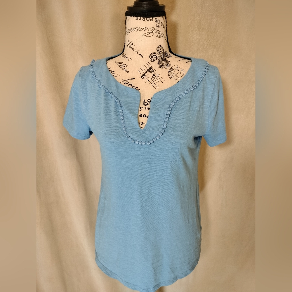 EUC! Talbots Light Blue Short Sleeve Women's Top. Size S